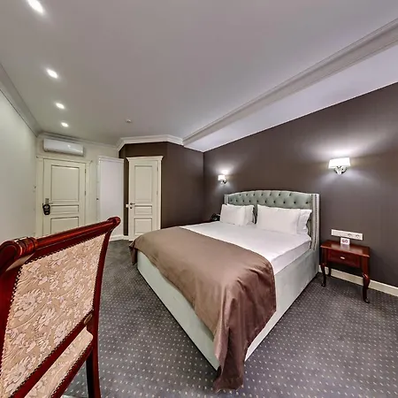 Hotel London Boutique 4*