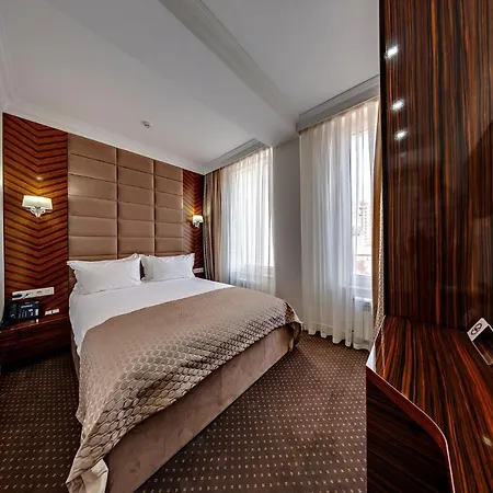 London Boutique 4* Chisinau