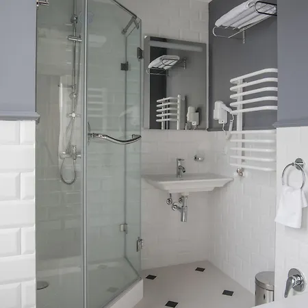 London Boutique Ξενοδοχείο 4*